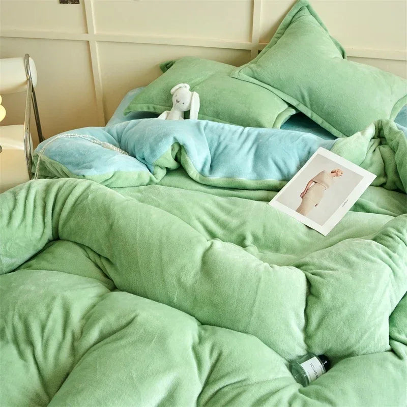 2024 new thickened autumn and winter solid color Quilt Bed Cover