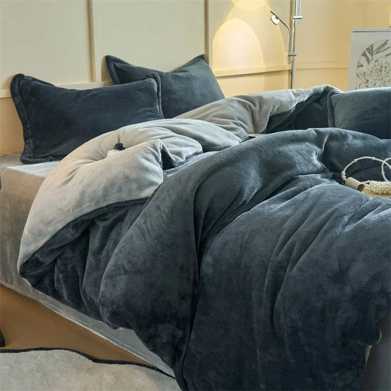 2024 new thickened autumn and winter solid color Quilt Bed Cover