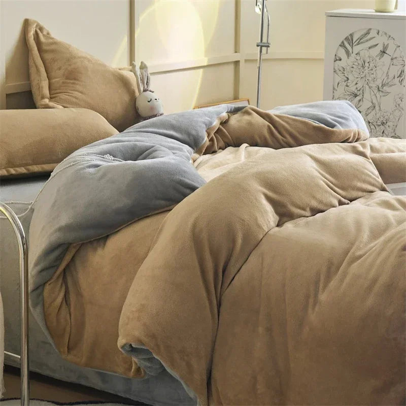 2024 new thickened autumn and winter solid color Quilt Bed Cover