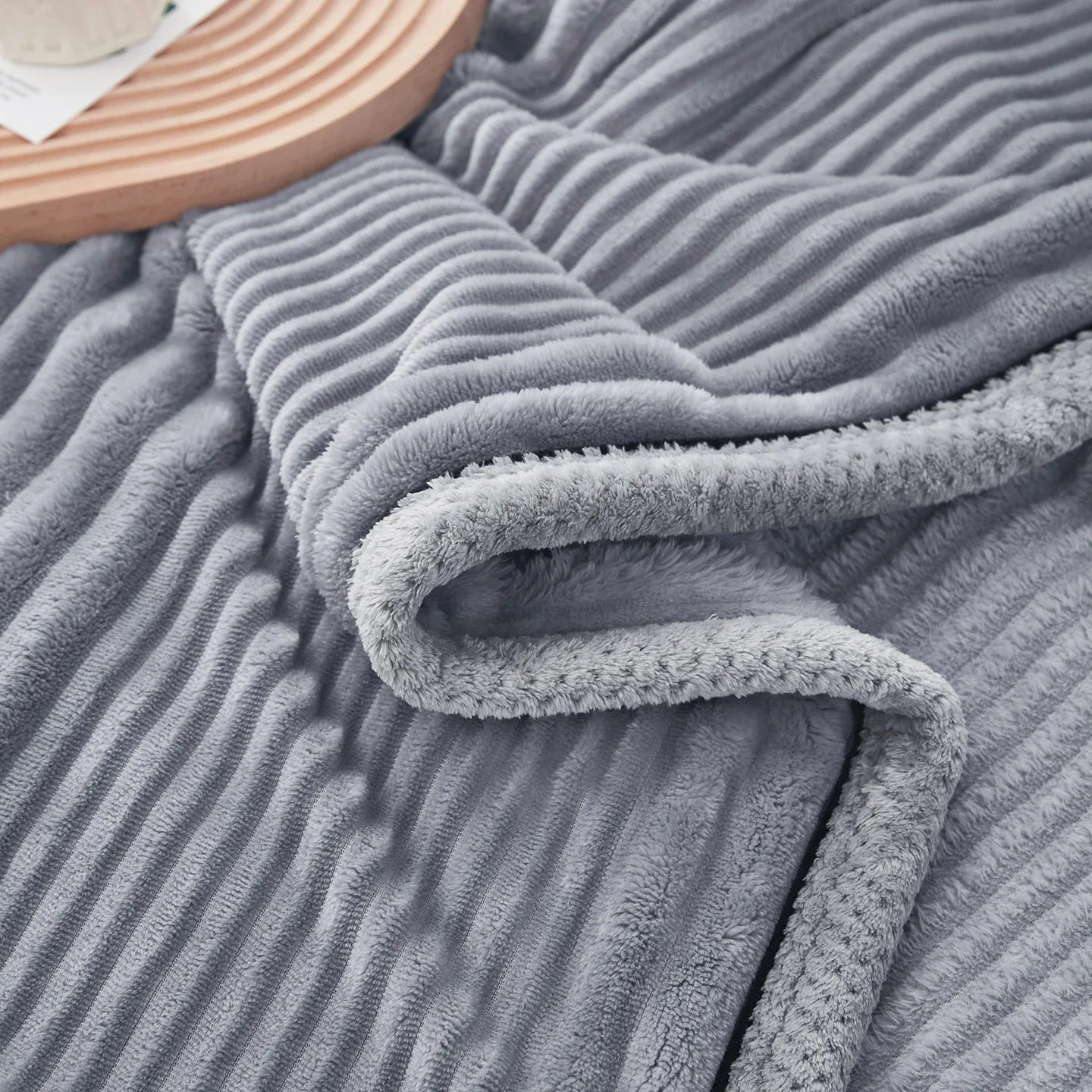 Ribbed Bed Blanket Throw Blanket
